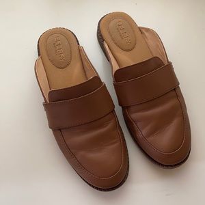 Very comfortable Sperry Loafers size 7, only worn a few times